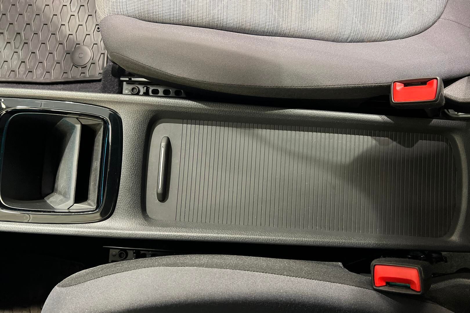VOLKSWAGEN ID.3 iso kuva 21