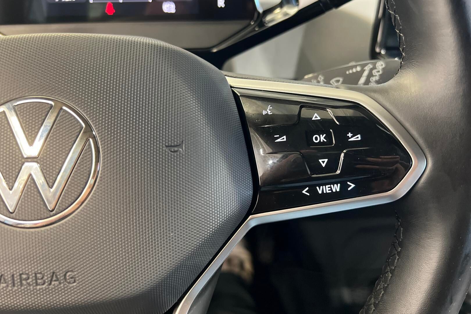 VOLKSWAGEN ID.3 iso kuva 22
