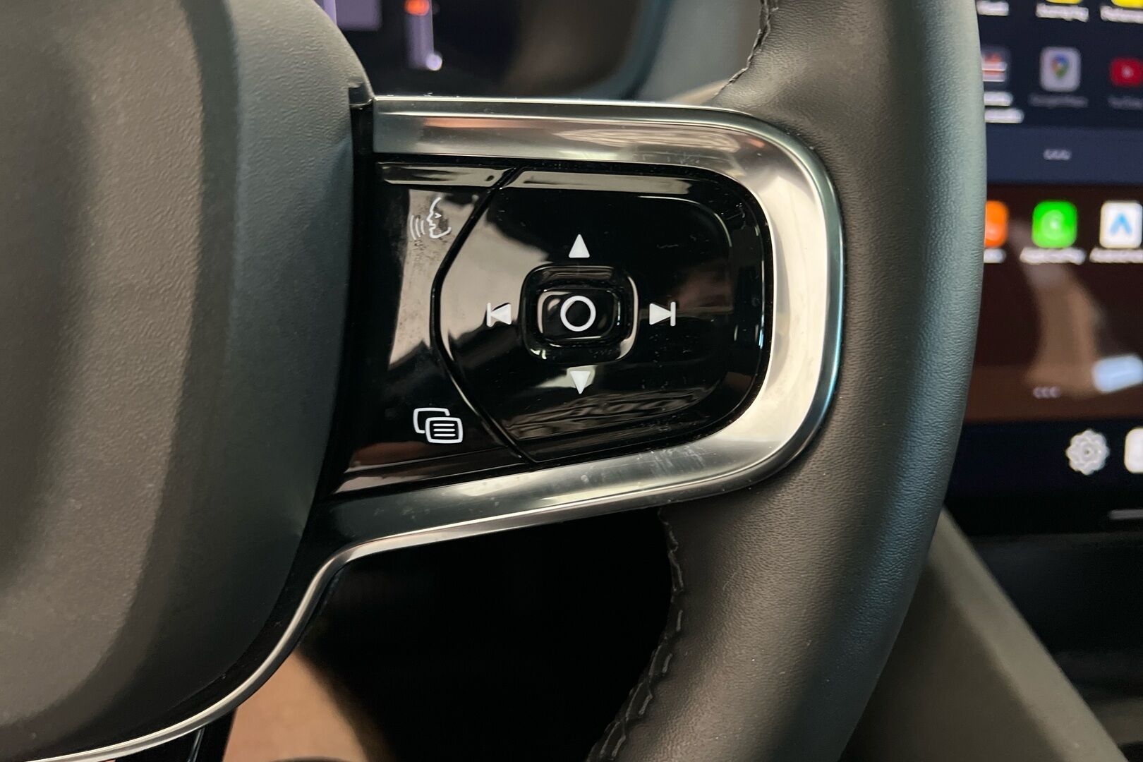 POLESTAR 2 iso kuva 15