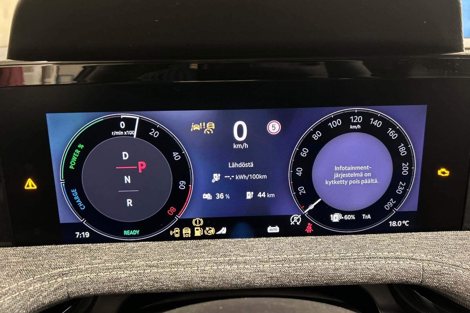 Skoda Superb iso kuva 7