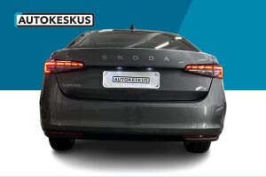 Skoda Superb esikatselu 3