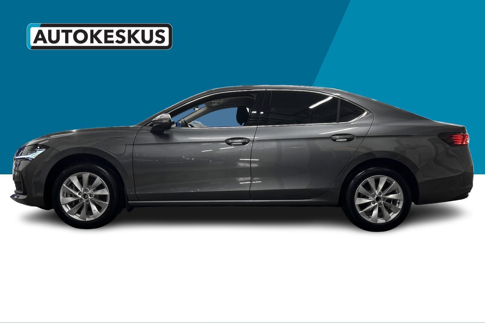 Skoda Superb iso kuva 5