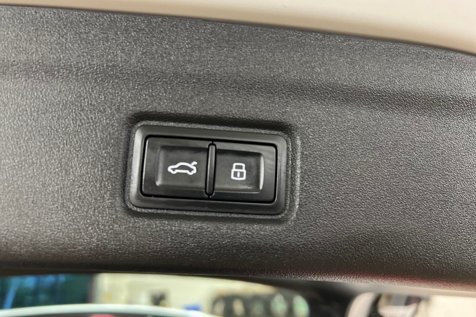 Audi Q6 e-tron iso kuva 11