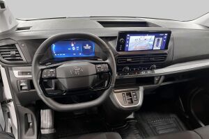 Toyota Proace esikatselu 10