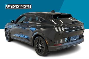 Ford Mustang Mach-E esikatselu 6