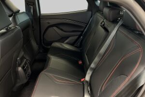 Ford Mustang Mach-E esikatselu 9