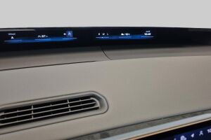 BMW iX3 esikatselu 14