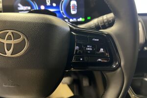 Toyota Urban Cruiser esikatselu 17