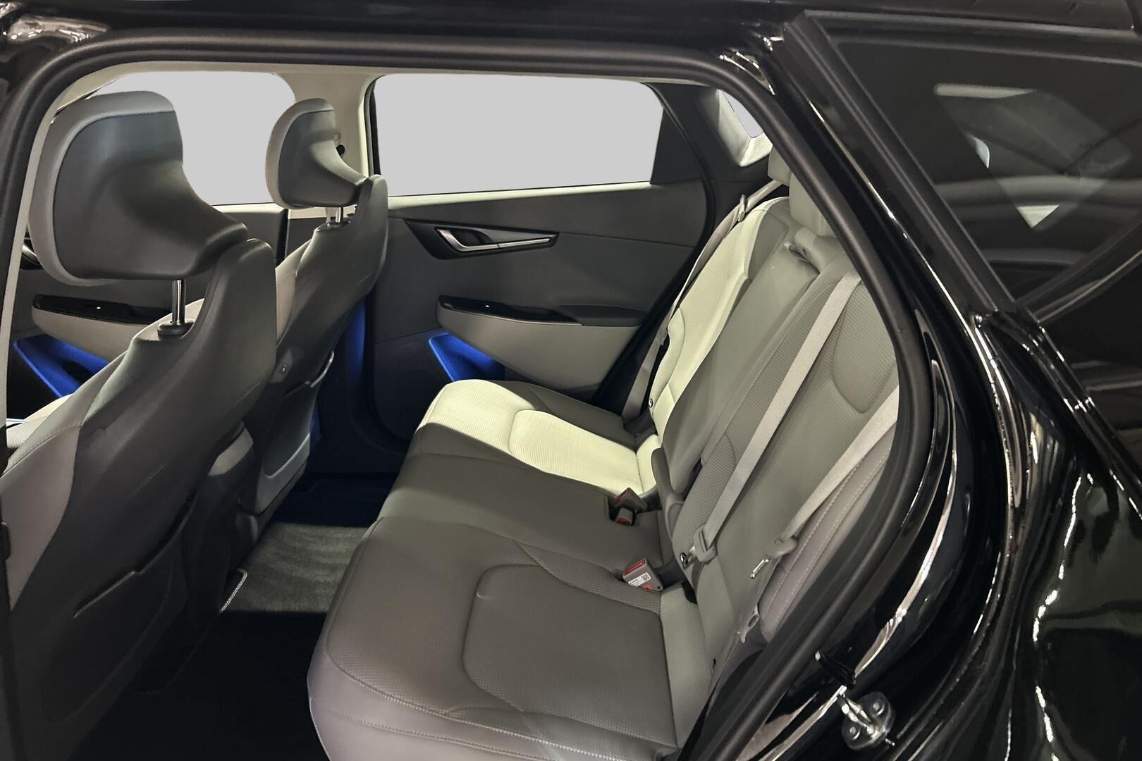 KIA EV6 iso kuva 8