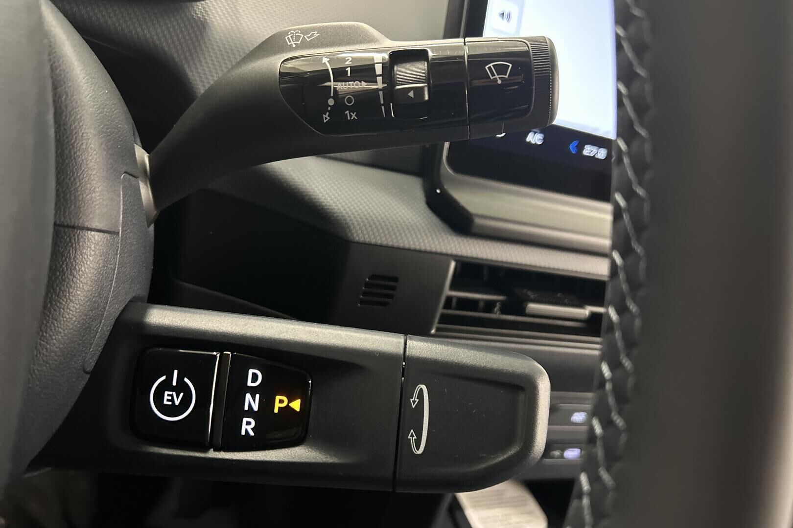 KIA PV5 Cargo iso kuva 21