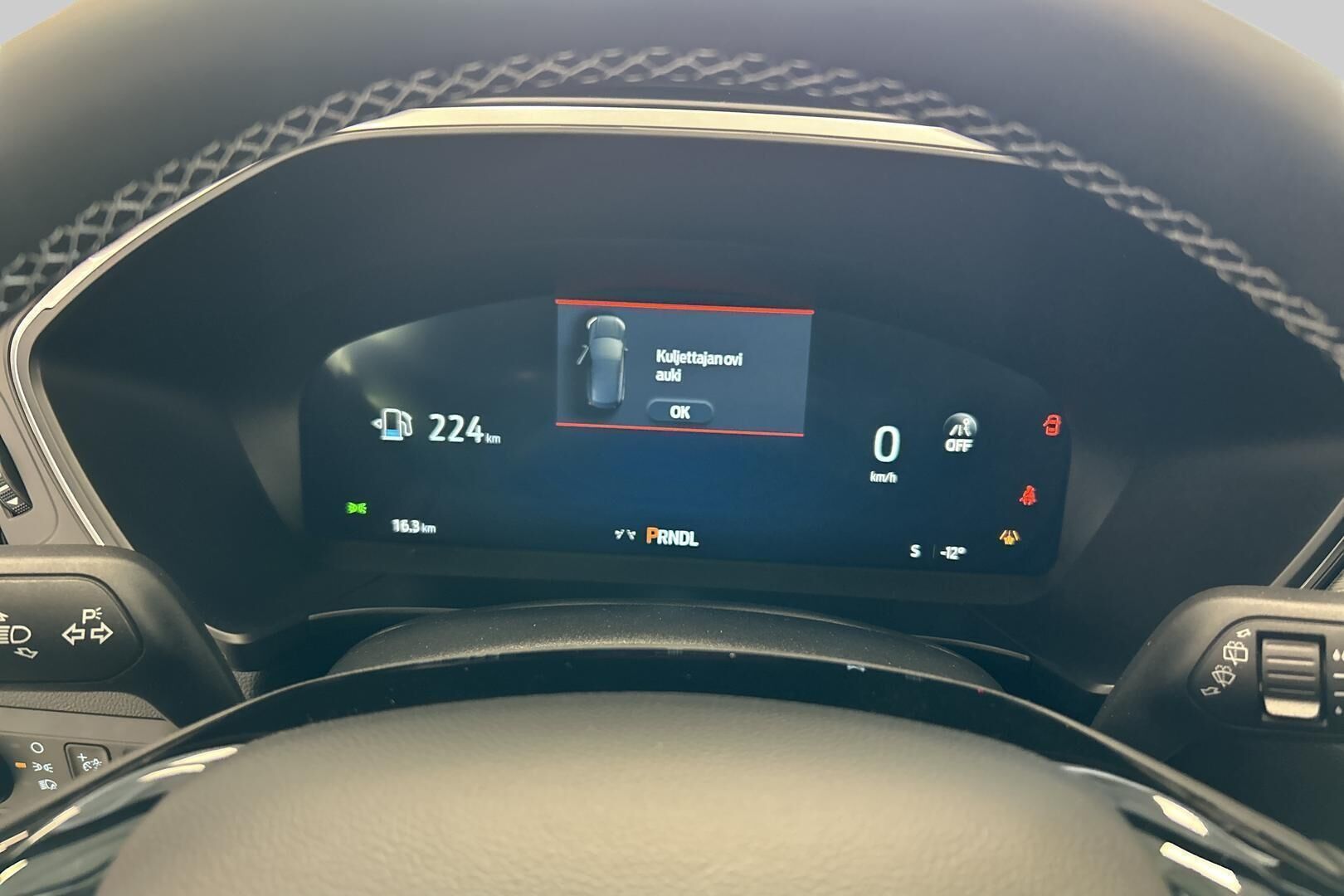 Ford Kuga iso kuva 30