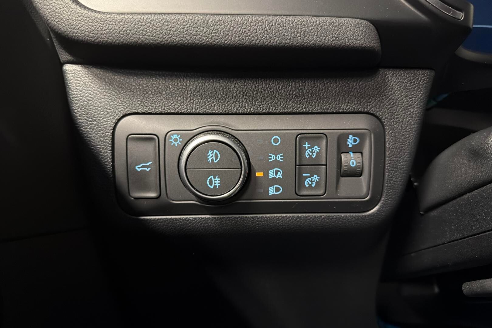 Ford Kuga iso kuva 20