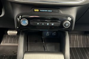 Ford Kuga esikatselu 13