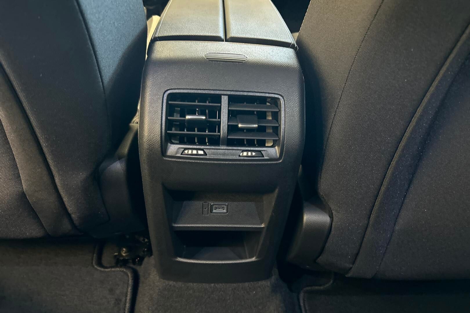 Opel Astra iso kuva 27