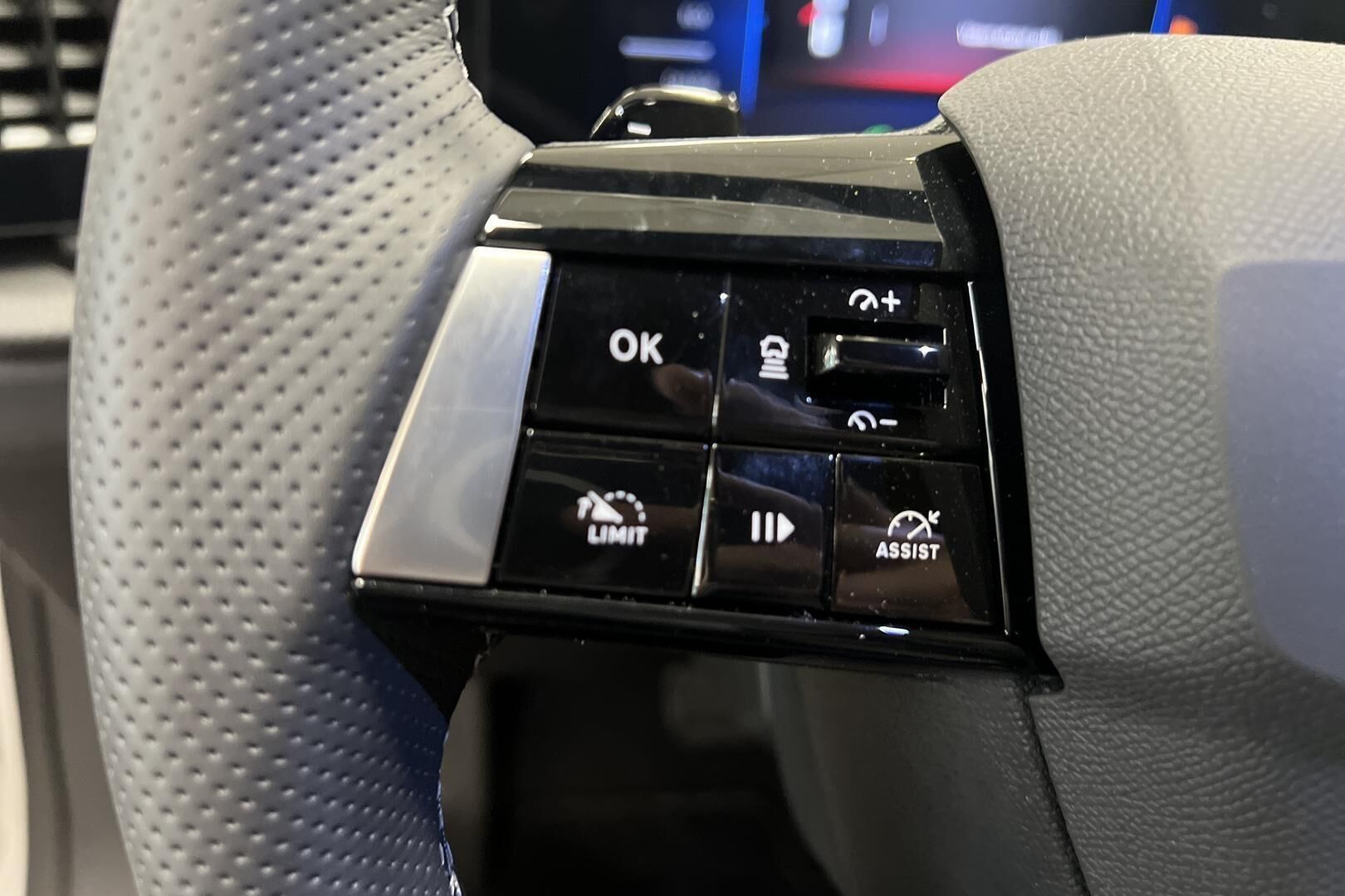 Opel Astra iso kuva 15