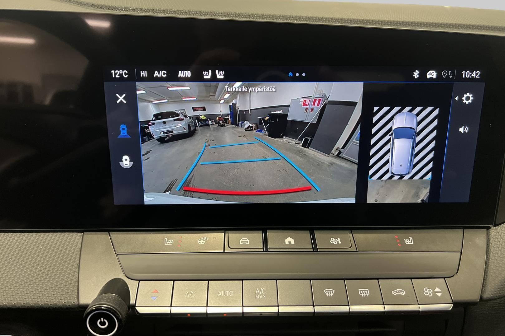 Opel Astra iso kuva 19