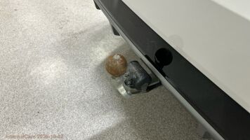 BMW IX3 esikatselu 12