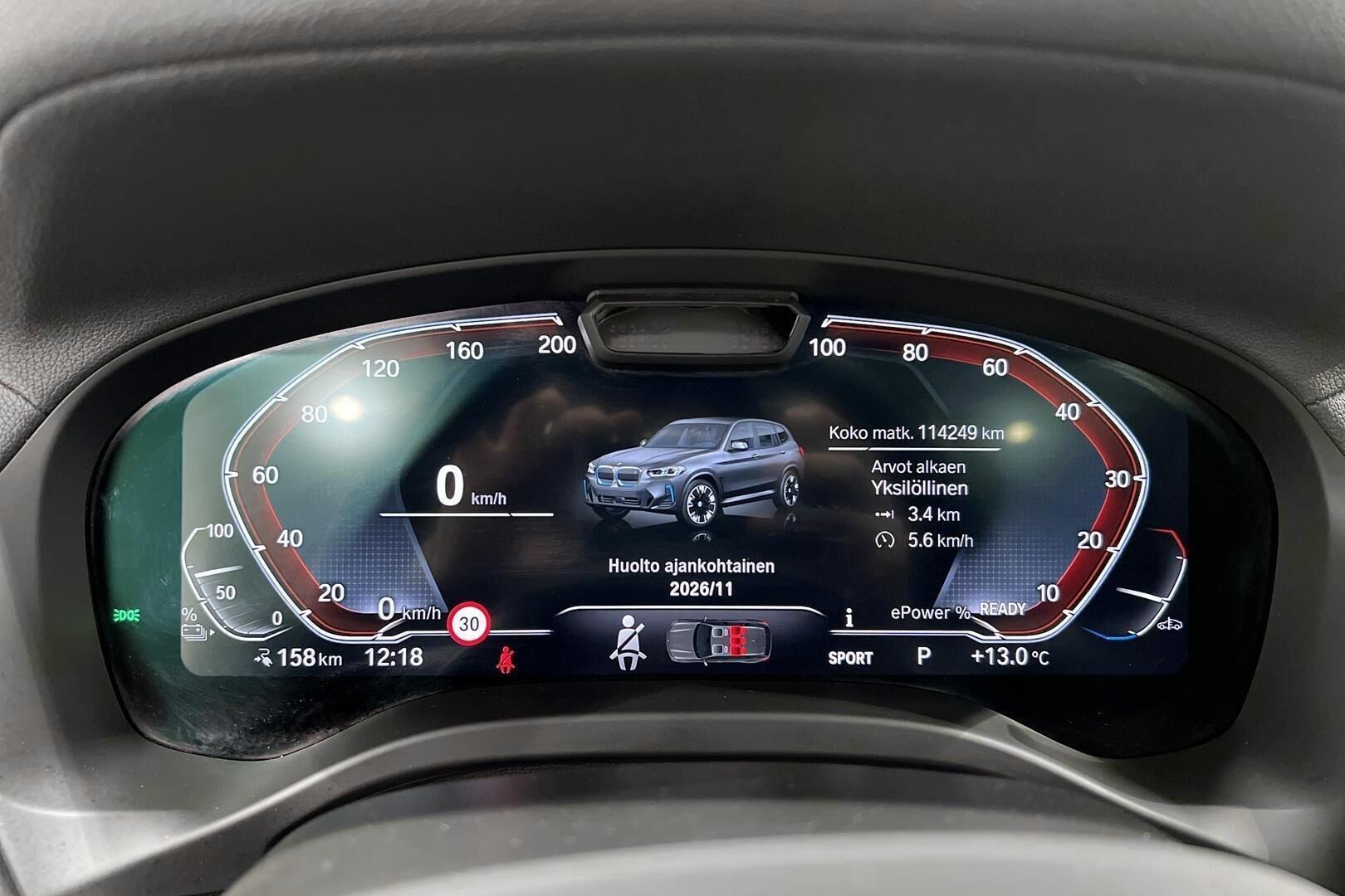 BMW IX3 iso kuva 30