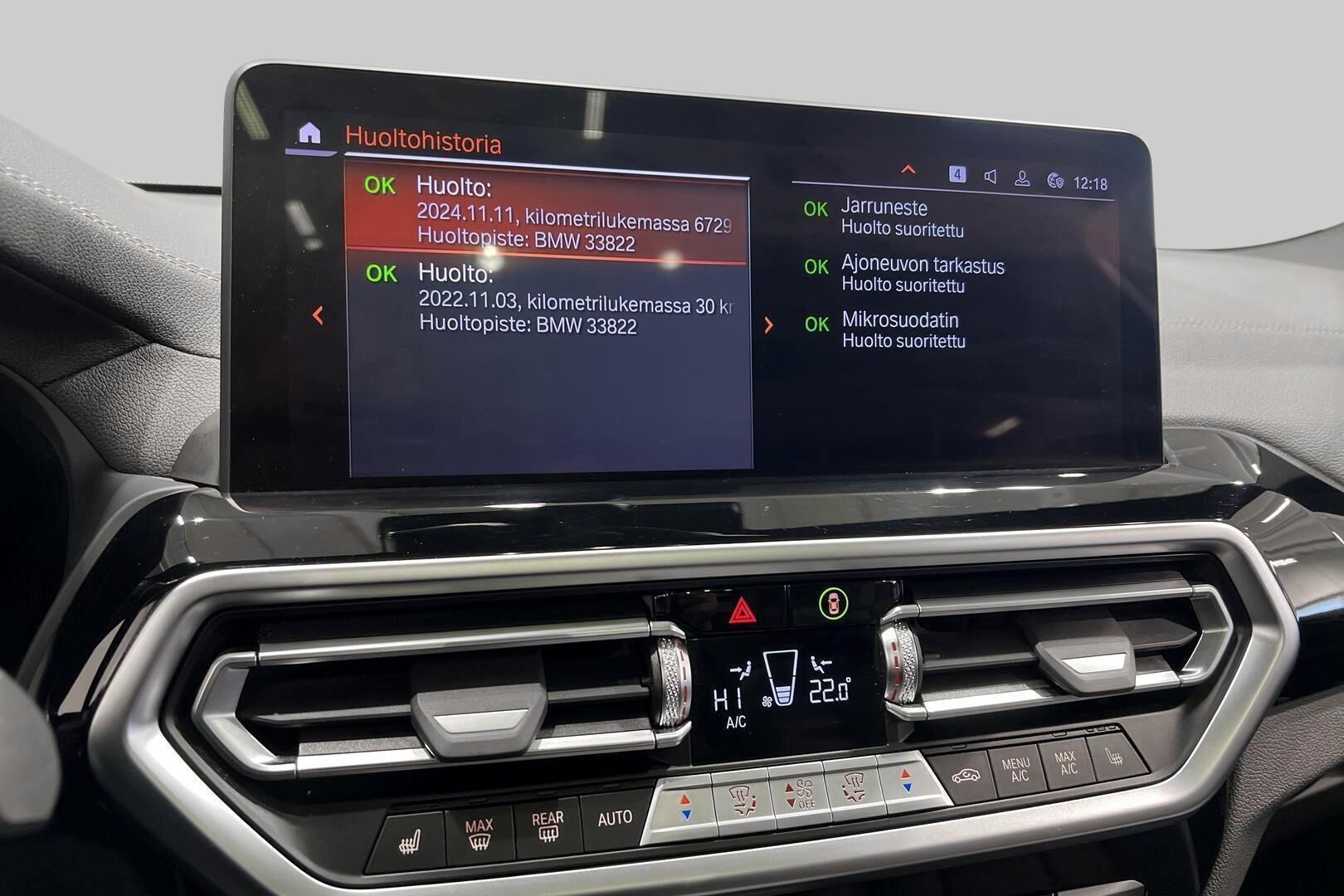 BMW IX3 iso kuva 7
