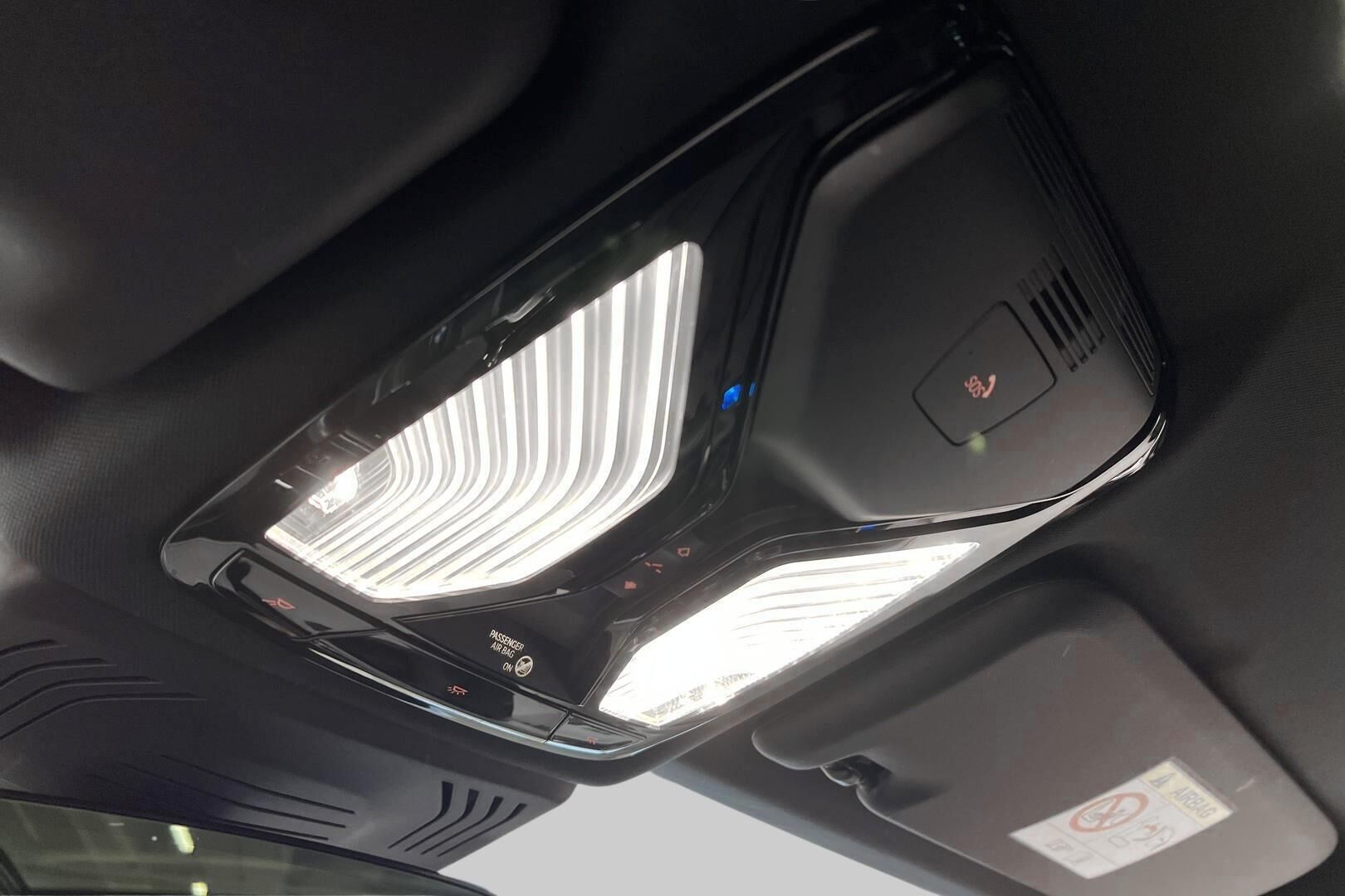BMW IX3 iso kuva 35