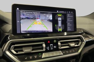 BMW IX3 esikatselu 14