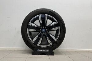 BMW IX3 esikatselu 33