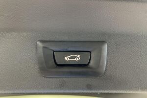 BMW IX3 esikatselu 38