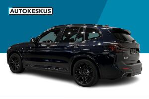BMW IX3 esikatselu 6
