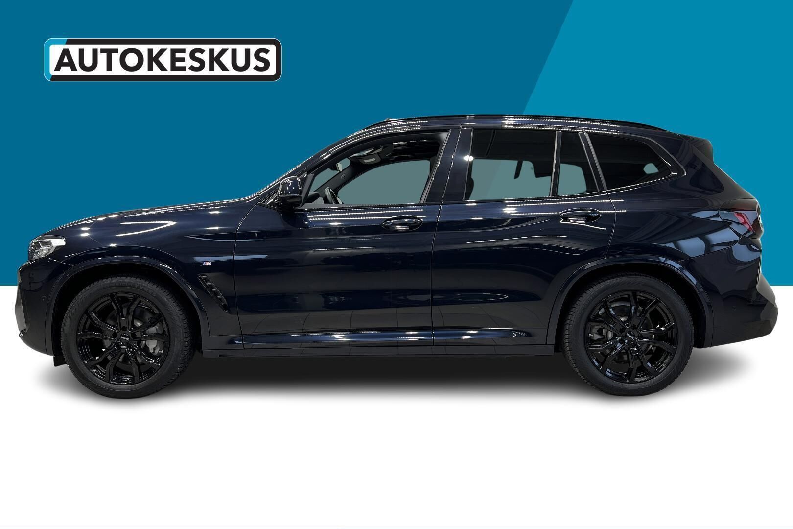 BMW IX3 iso kuva 7