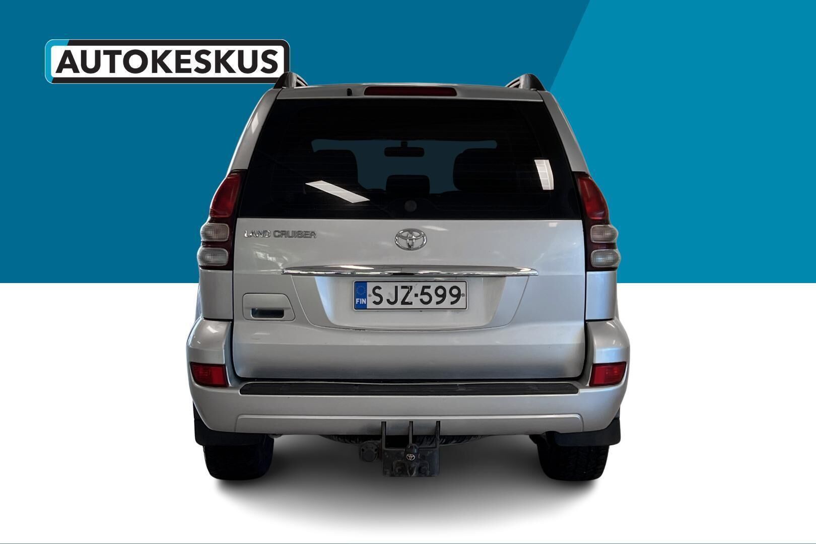 Toyota Land Cruiser iso kuva 6