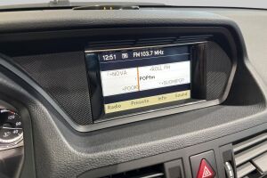 Mercedes-Benz E esikatselu 19