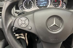 Mercedes-Benz E esikatselu 25