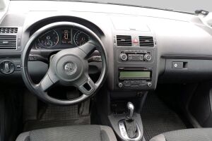 Volkswagen Touran esikatselu 2