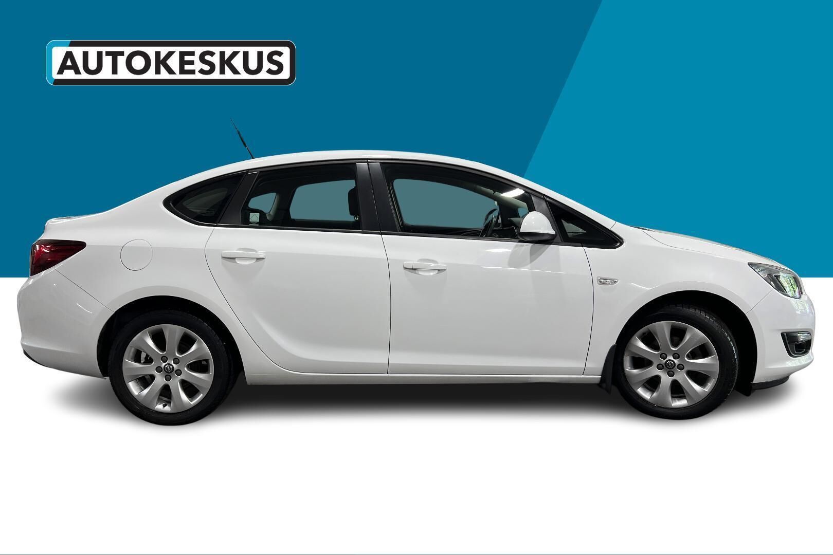 Opel Astra 2013, photo 5/21