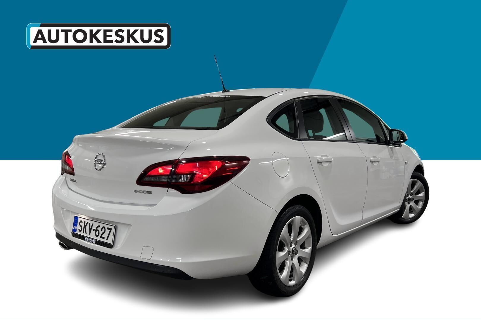 Opel Astra 2013, photo 6/21