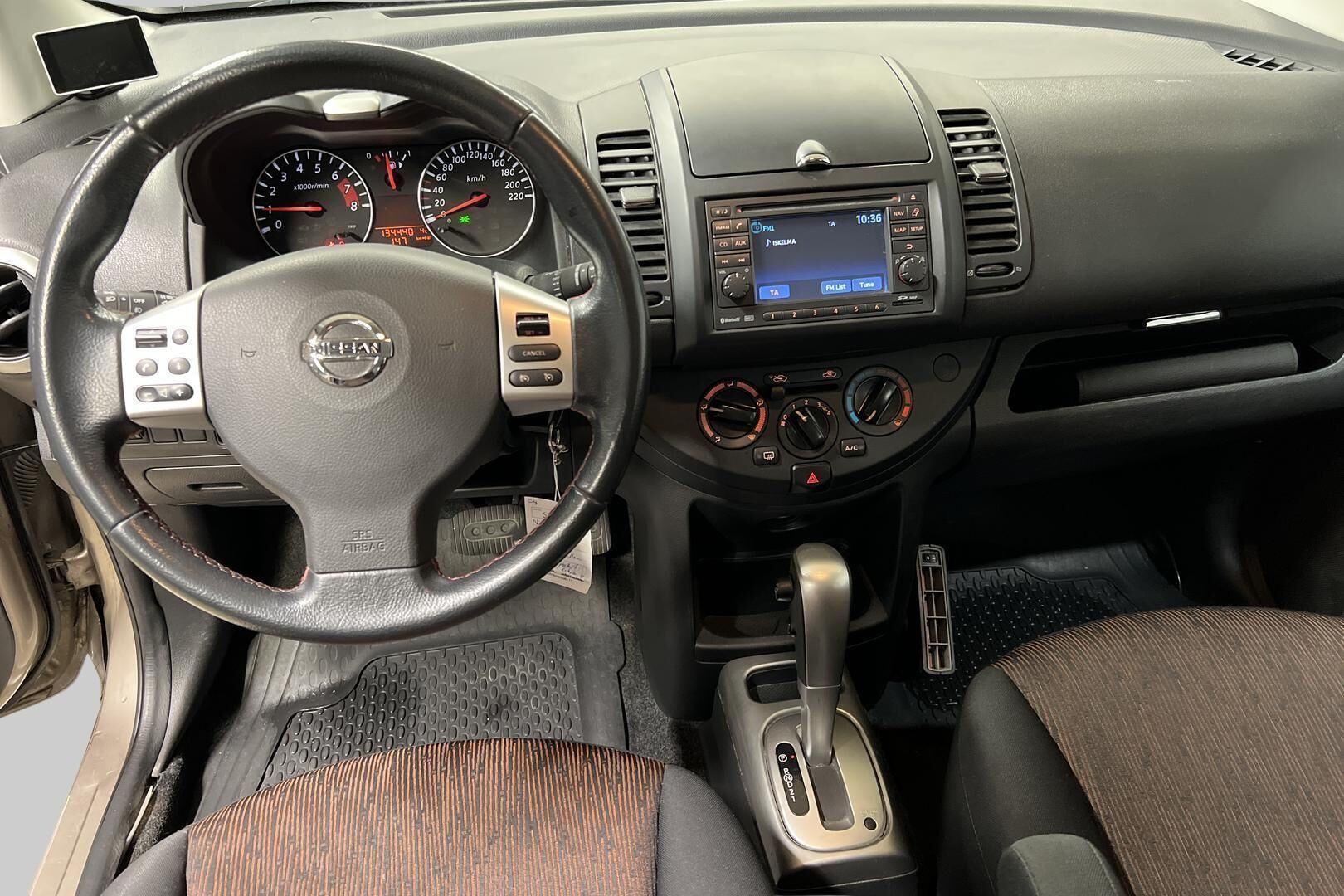 Nissan Note iso kuva 11