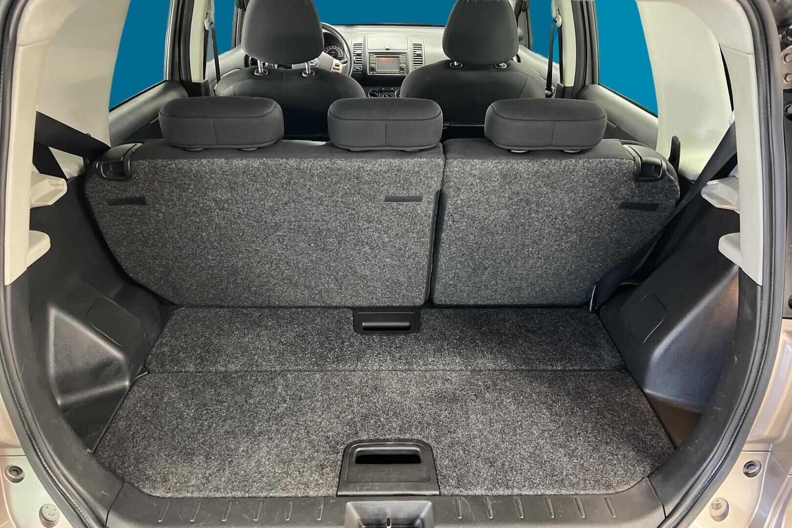 Nissan Note iso kuva 12