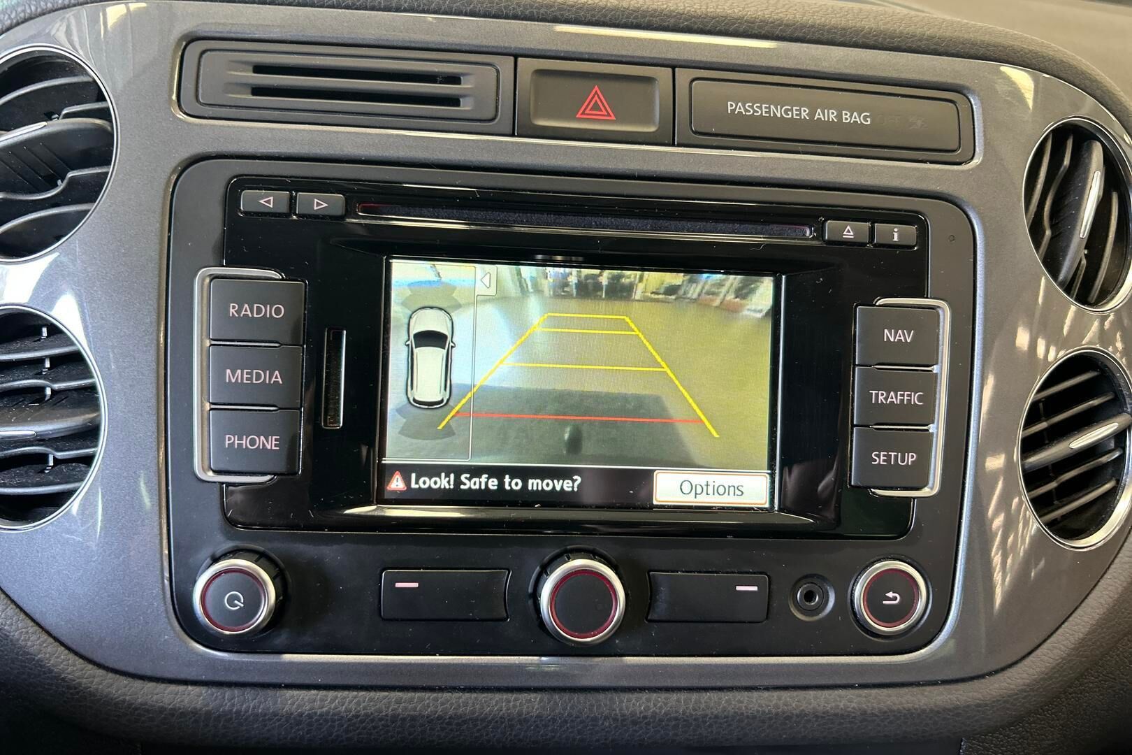 Volkswagen Tiguan iso kuva 17