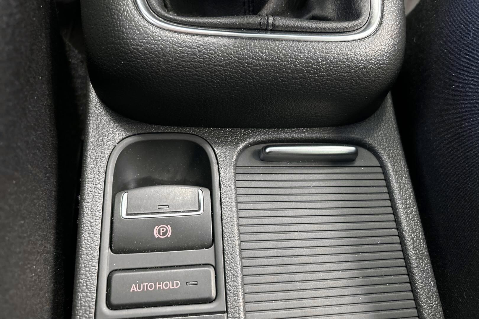 Volkswagen Tiguan iso kuva 21