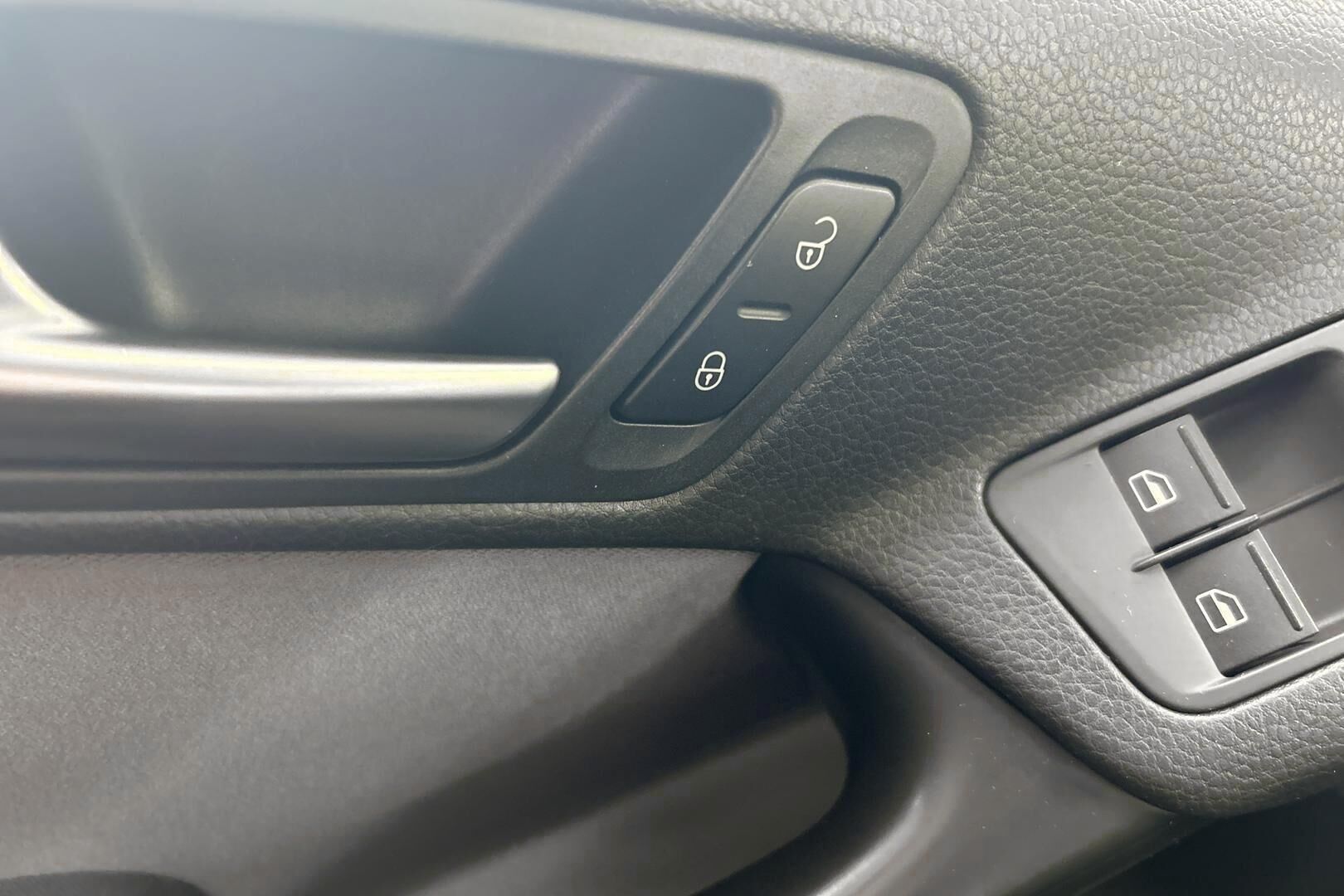 Volkswagen Tiguan iso kuva 26