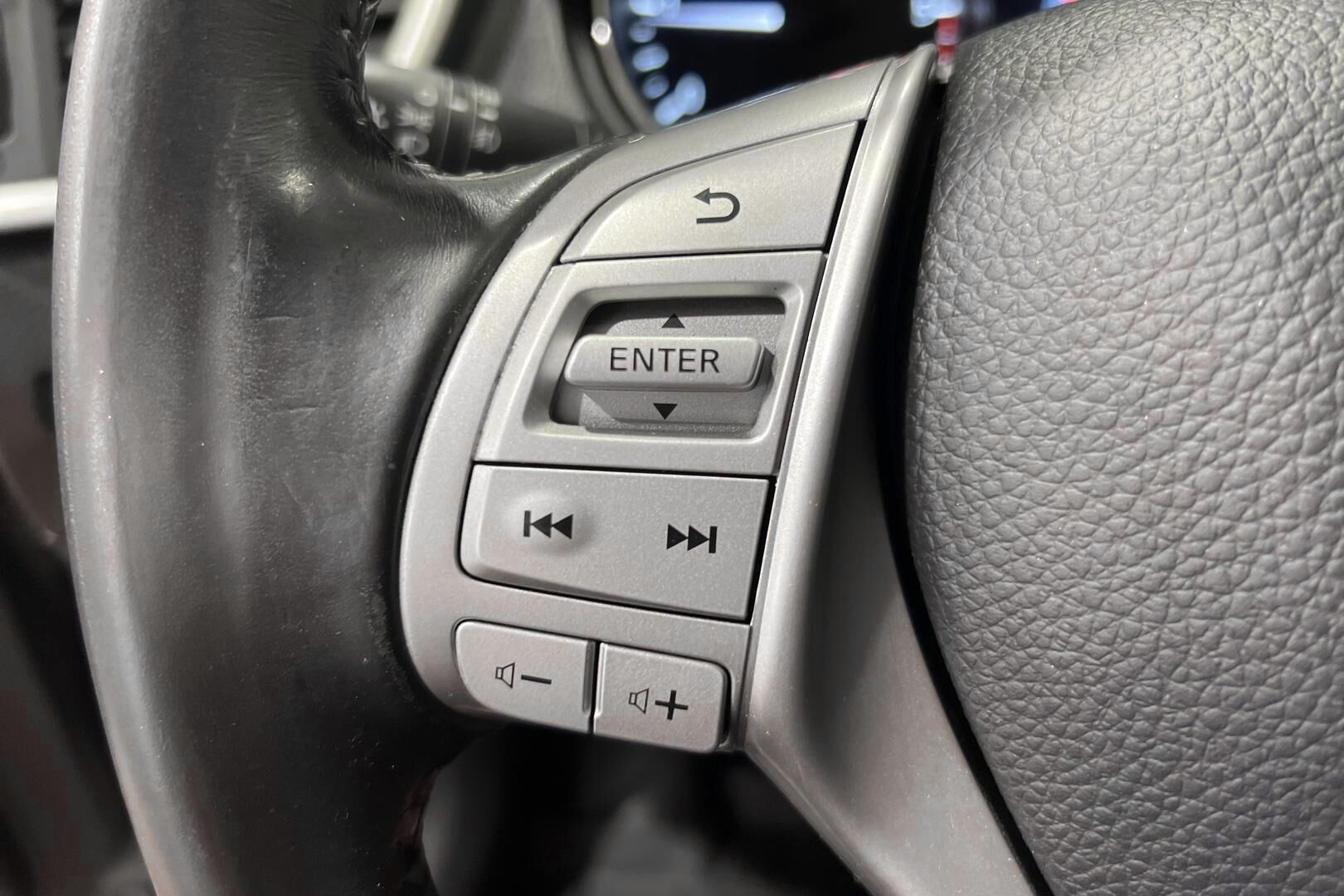 Nissan Qashqai iso kuva 14