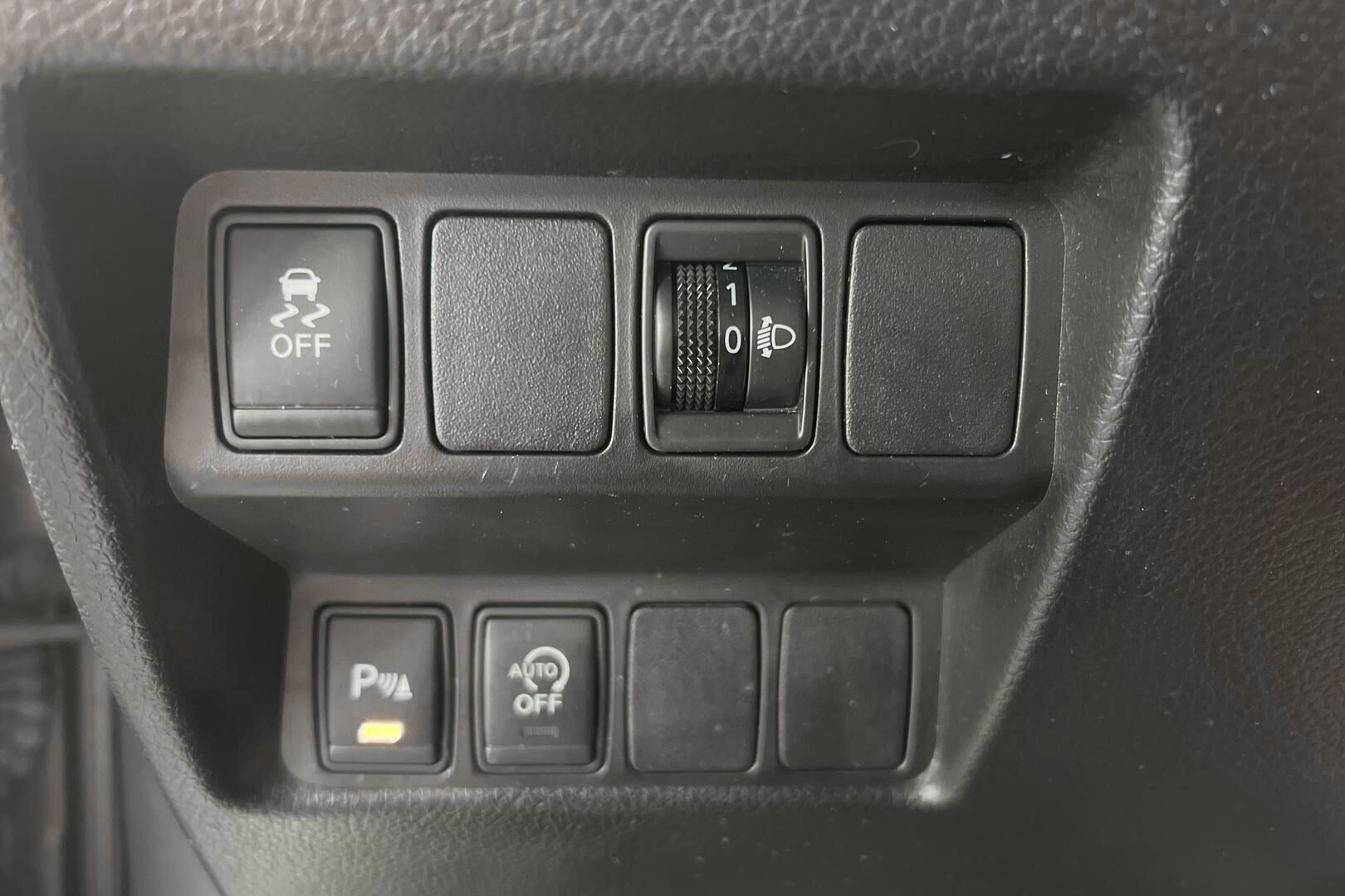 Nissan Qashqai iso kuva 17