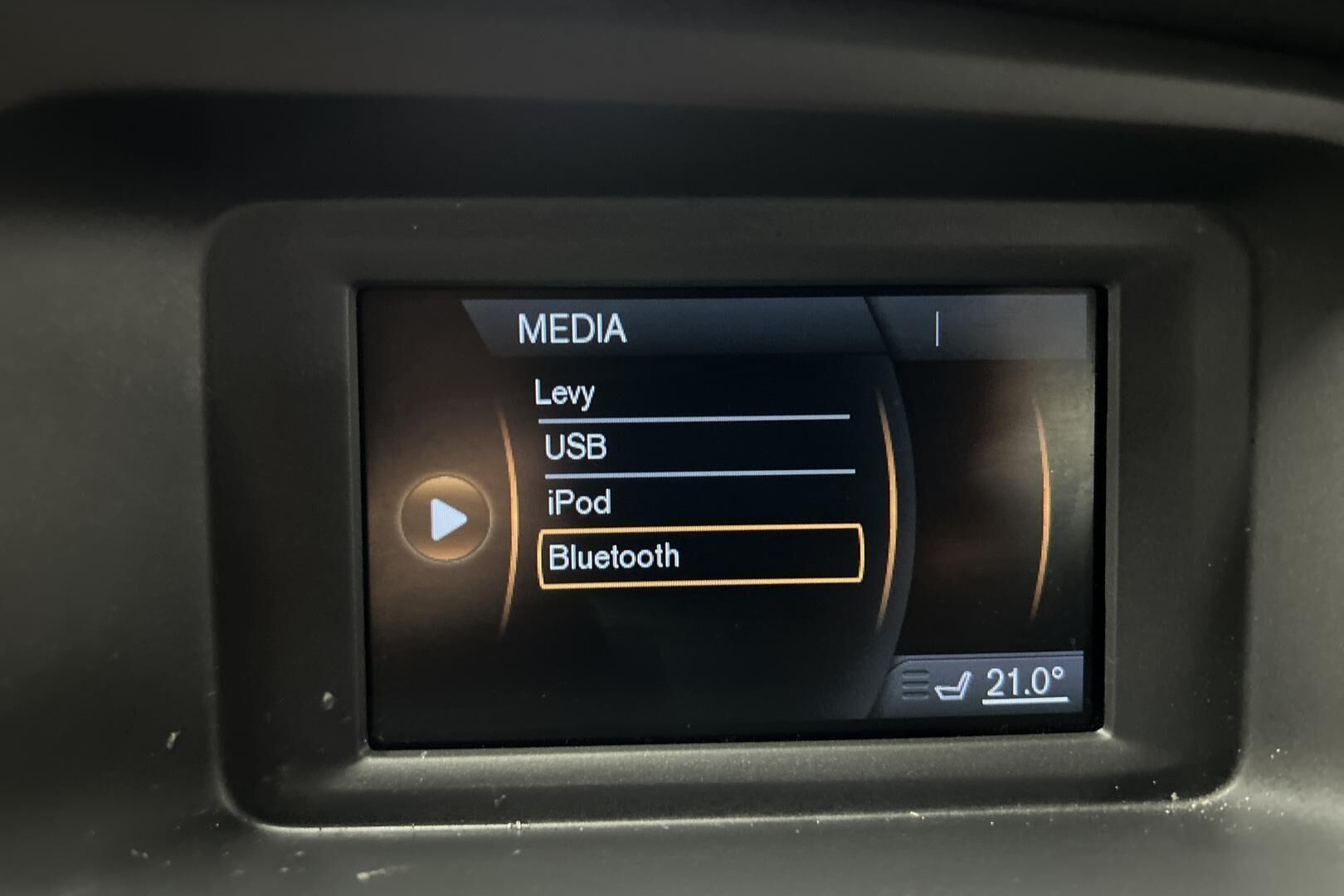 Volvo V40 iso kuva 14