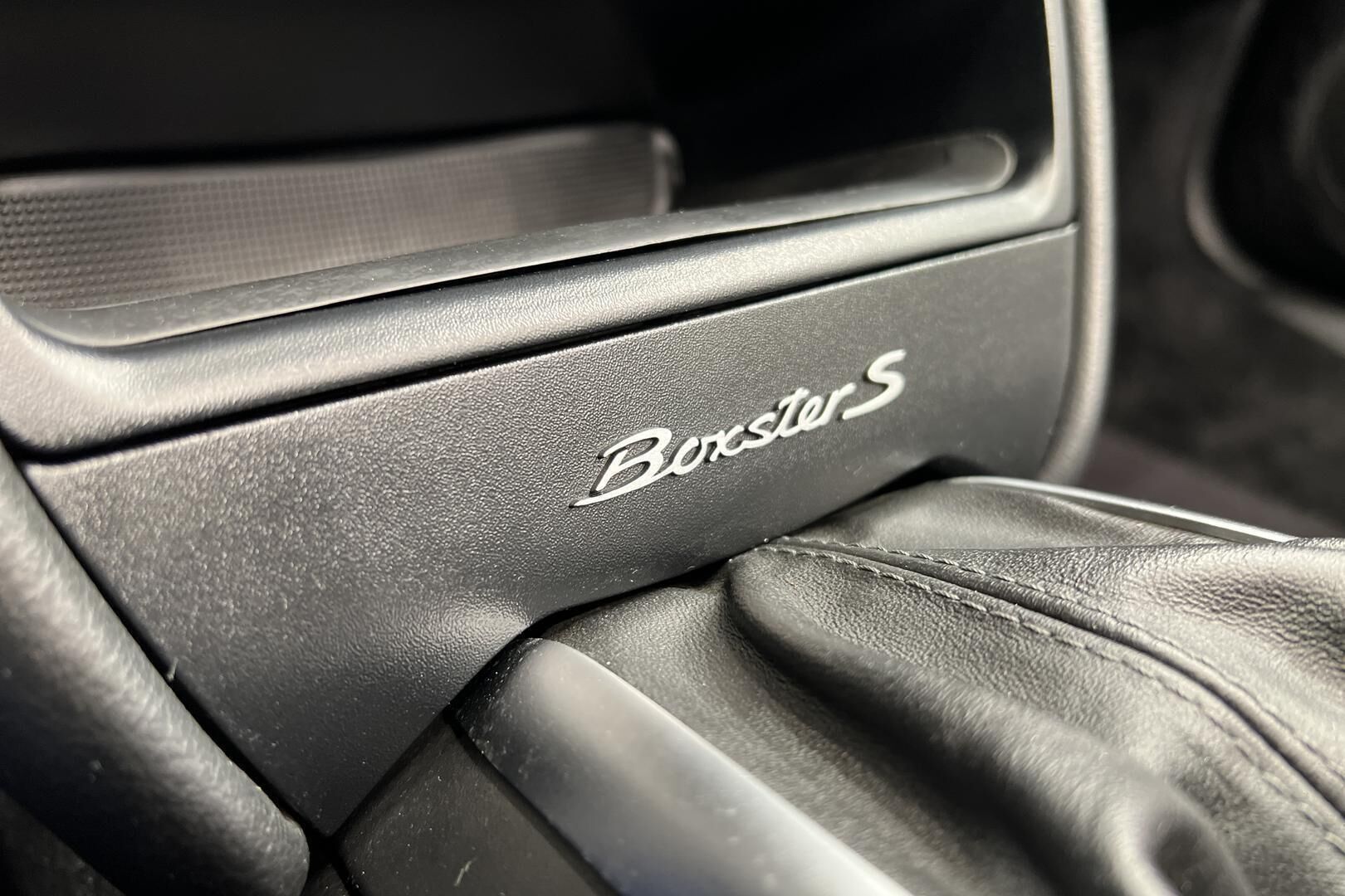 Porsche Boxster iso kuva 18