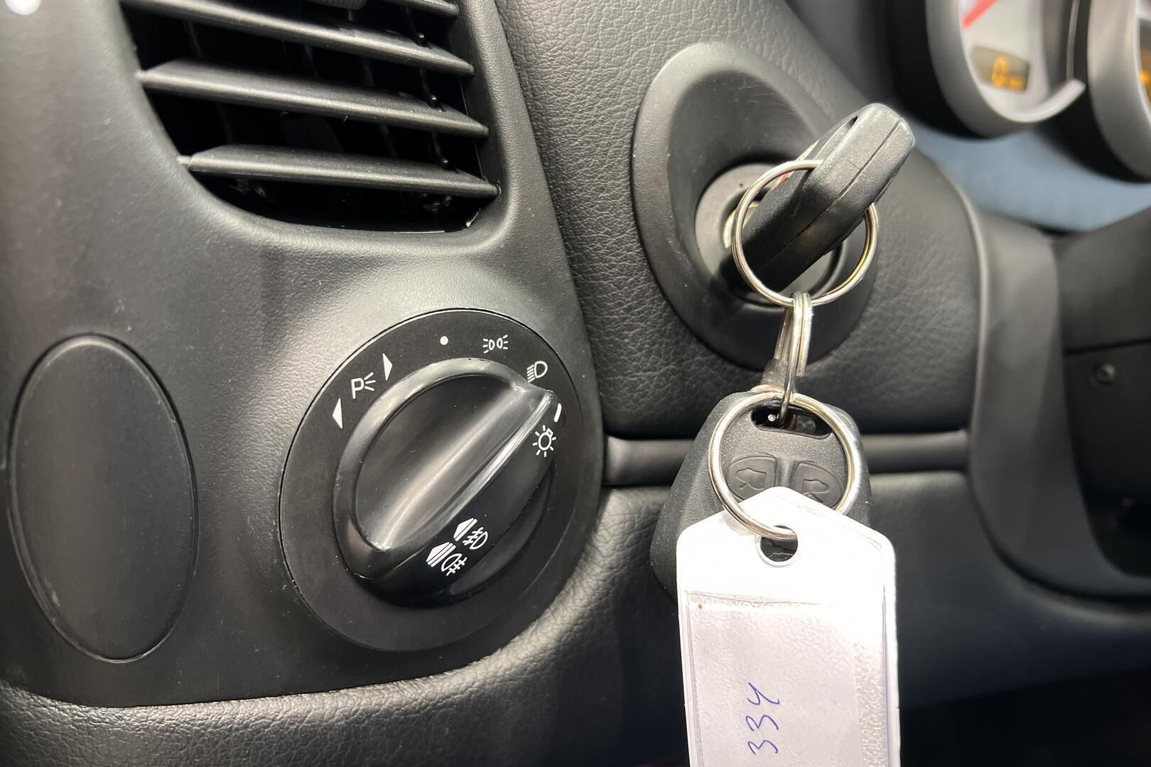 Porsche Boxster iso kuva 19