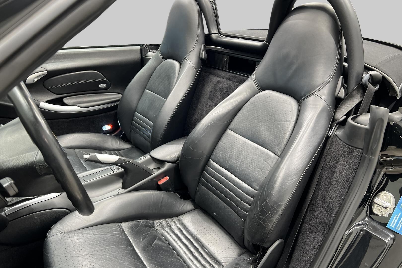 Porsche Boxster iso kuva 9