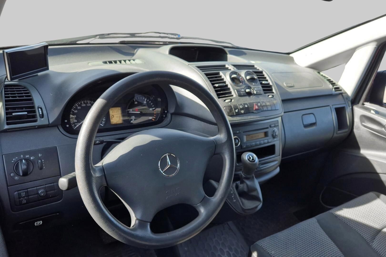 Mercedes-Benz Vito iso kuva 2