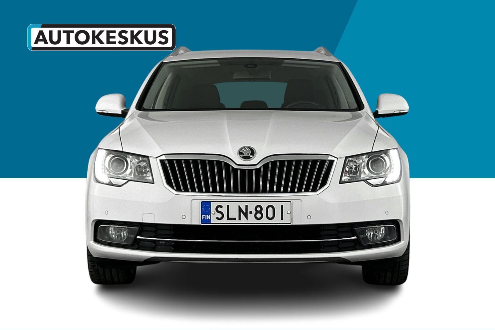 Skoda Superb iso kuva 1