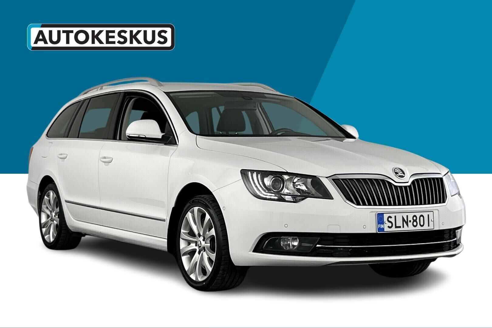 Skoda Superb iso kuva 2