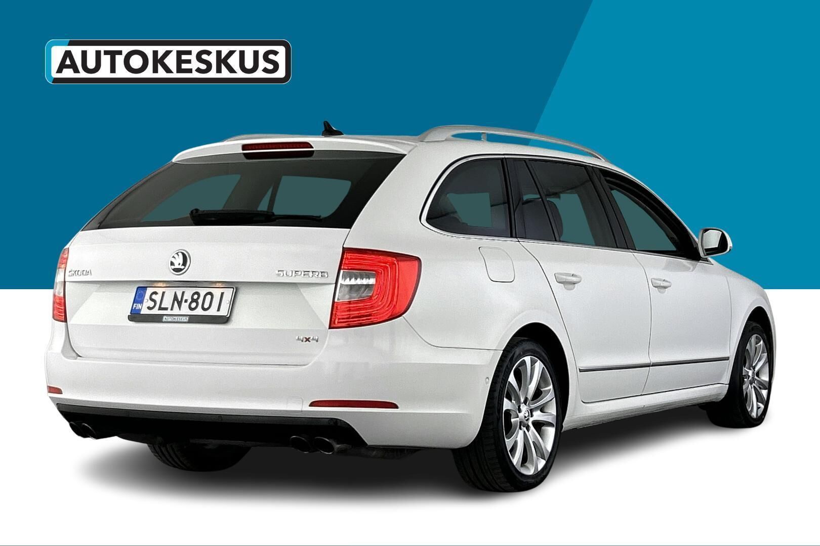 Skoda Superb iso kuva 7